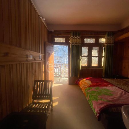 Hotel Sss The Chanshal Retreat Khashdhar Exterior foto